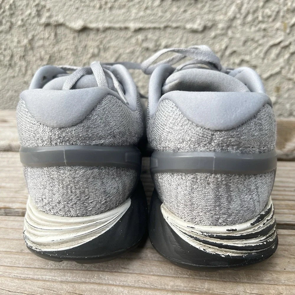 Nike Shoes Women Size 7 Lunarglide 7 Athletic Gray White Black 747356-002